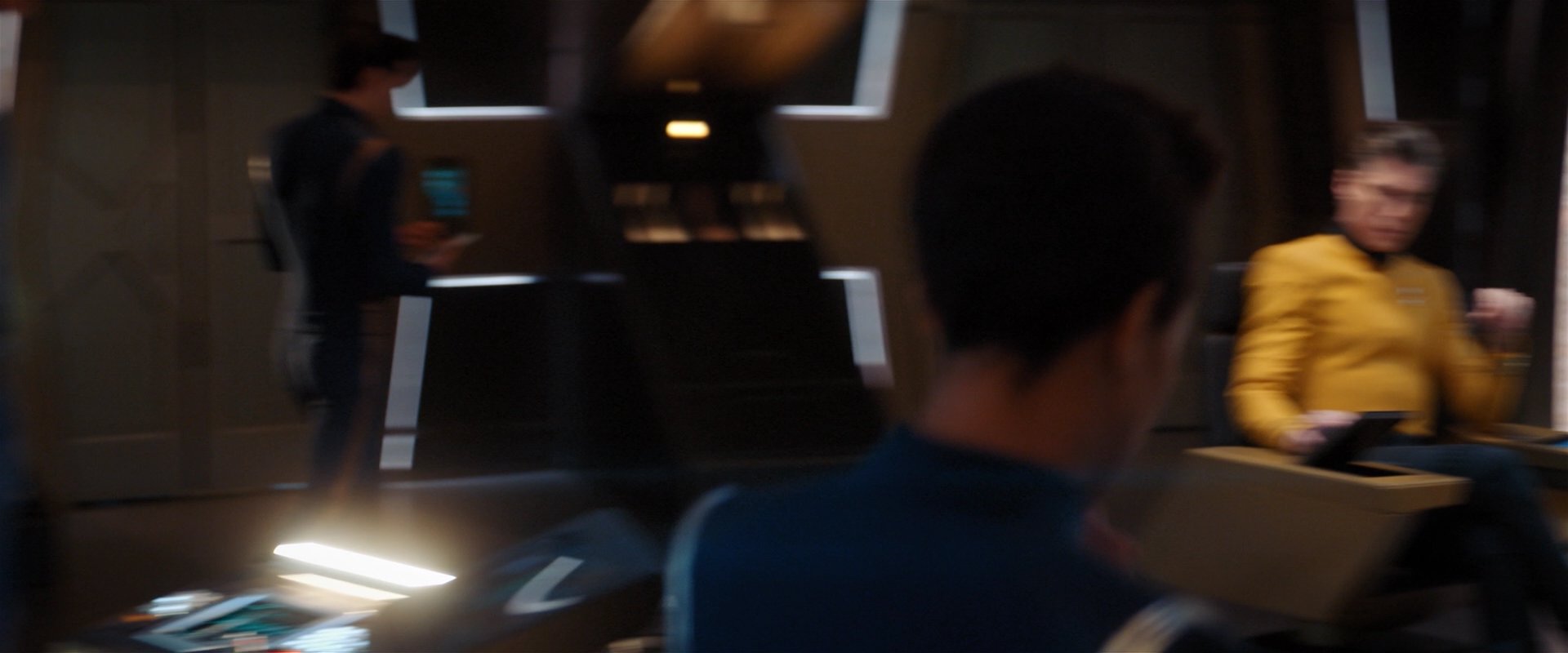extant_StarTrekDiscovery_2x01-Brother_03095.jpg