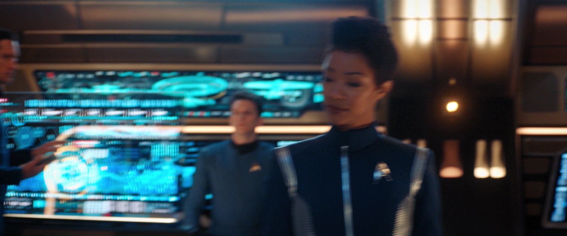 extant_StarTrekDiscovery_2x01-Brother_03116.jpg