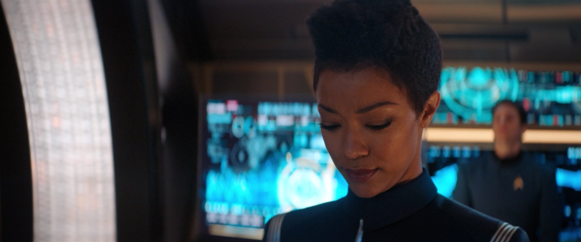 extant_StarTrekDiscovery_2x01-Brother_03145.jpg
