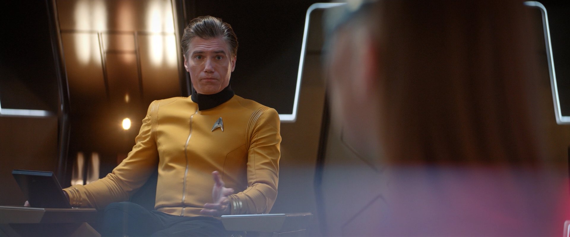 extant_StarTrekDiscovery_2x01-Brother_03161.jpg