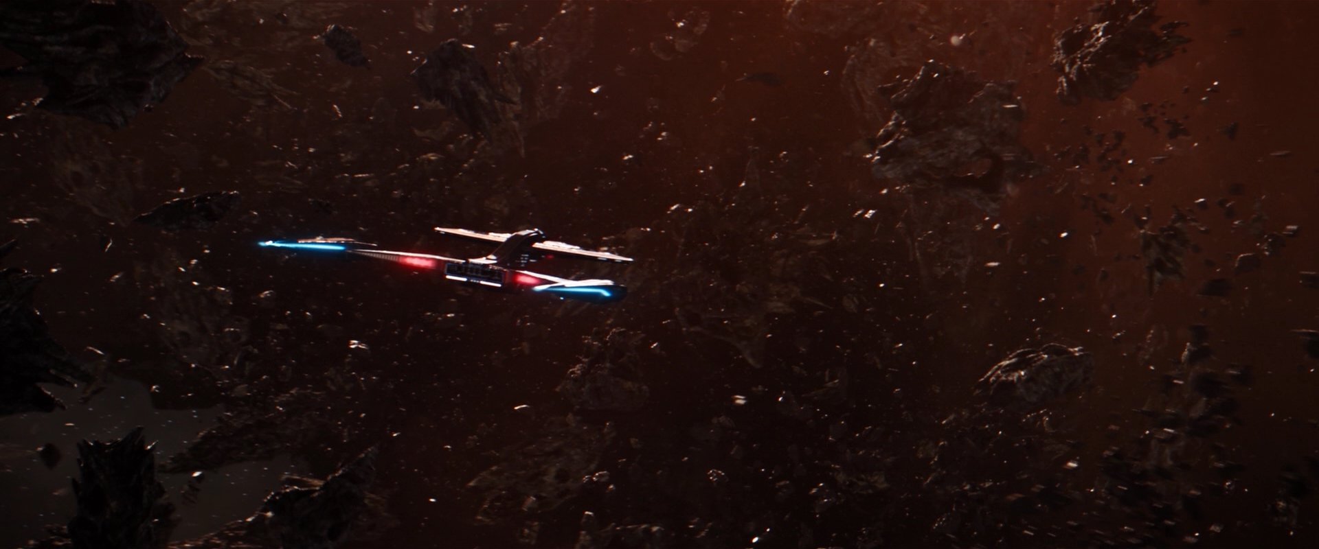 extant_StarTrekDiscovery_2x01-Brother_03216.jpg