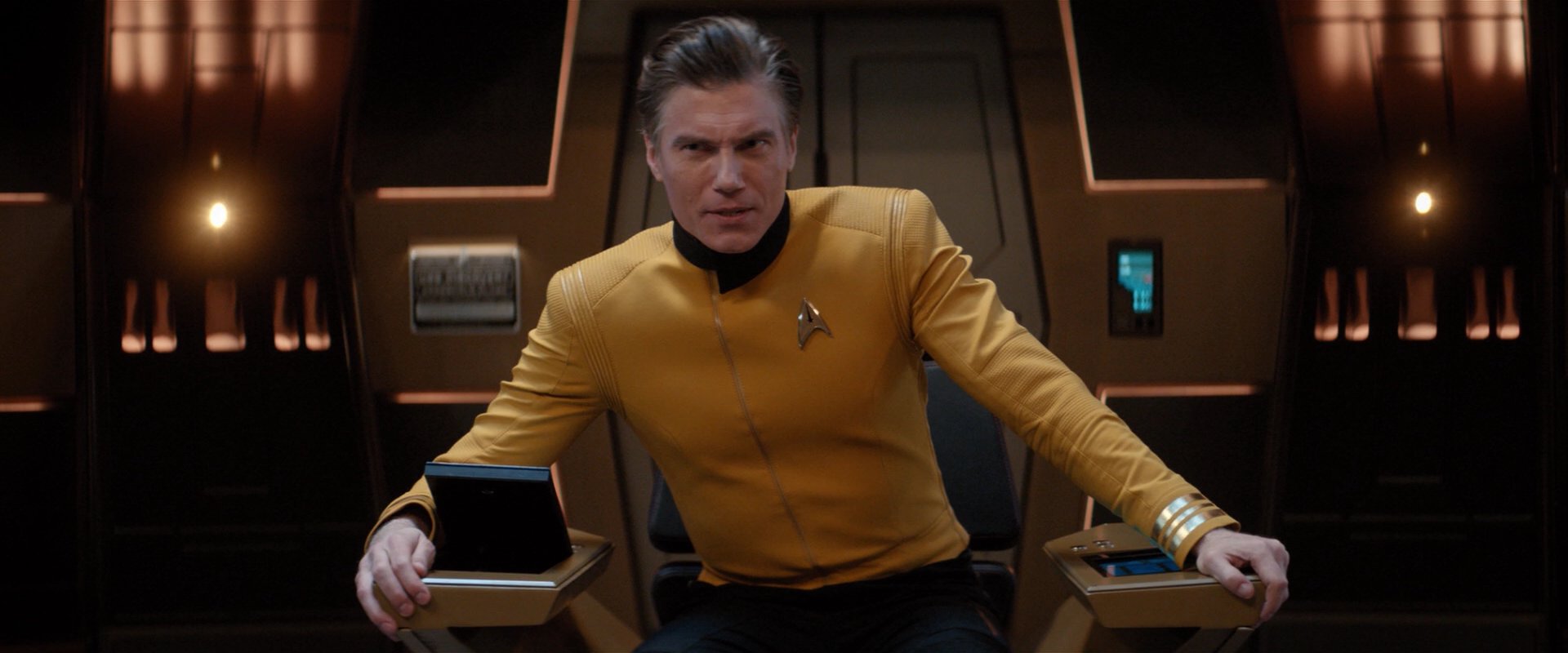 extant_StarTrekDiscovery_2x01-Brother_03224.jpg