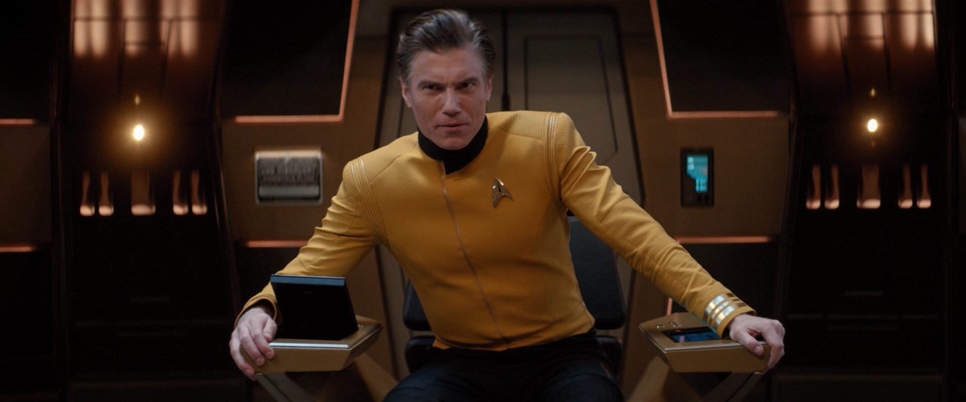 extant_StarTrekDiscovery_2x01-Brother_03225.jpg