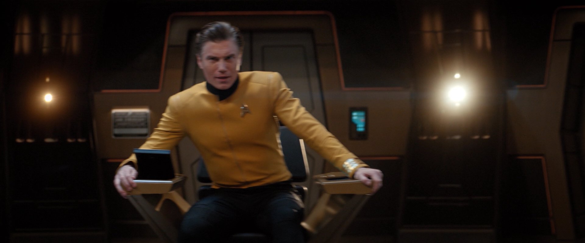 extant_StarTrekDiscovery_2x01-Brother_03228.jpg