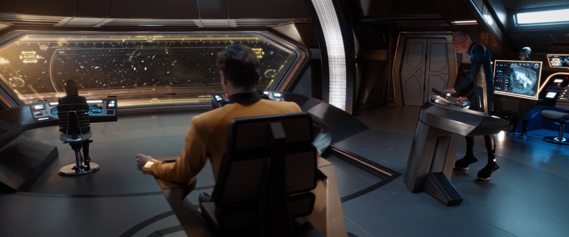 extant_StarTrekDiscovery_2x01-Brother_03245.jpg
