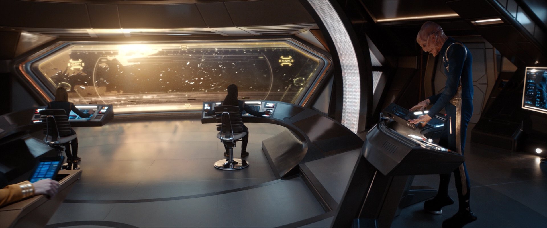 extant_StarTrekDiscovery_2x01-Brother_03251.jpg