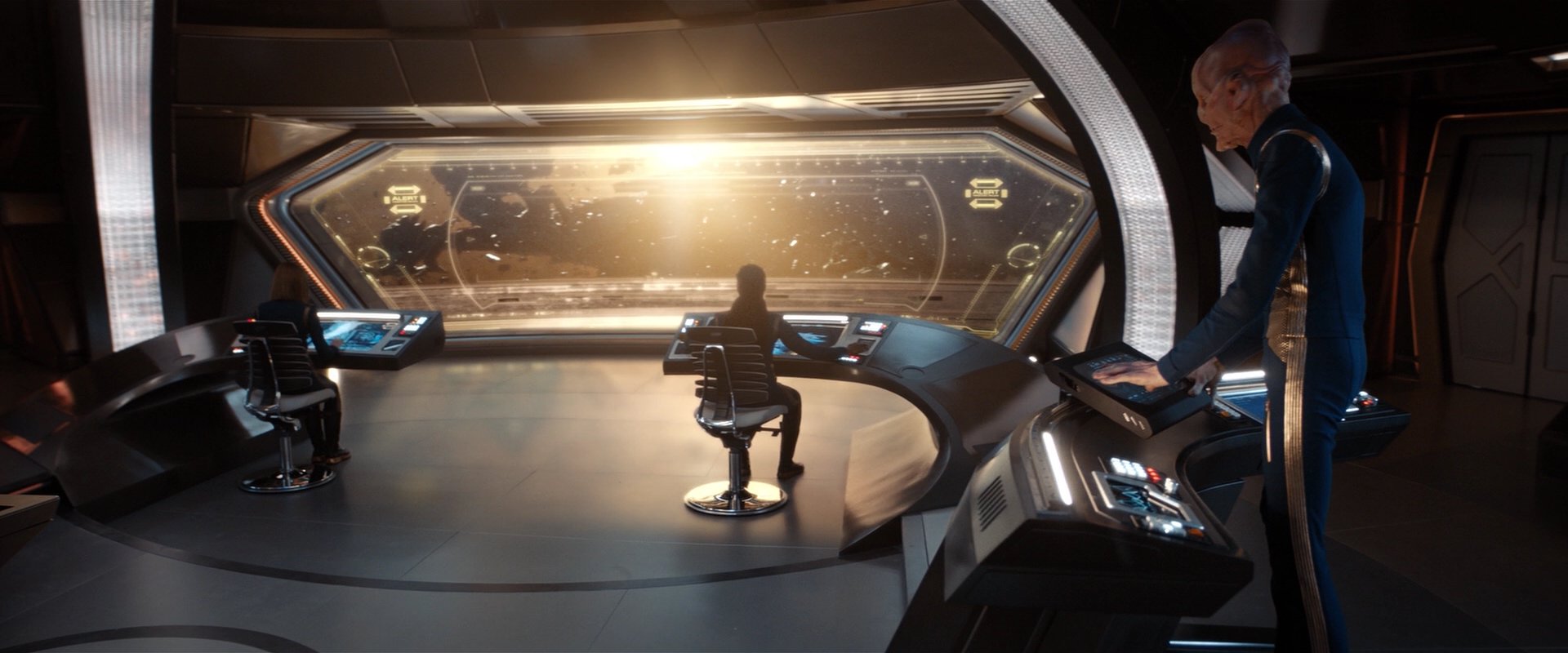 extant_StarTrekDiscovery_2x01-Brother_03254.jpg