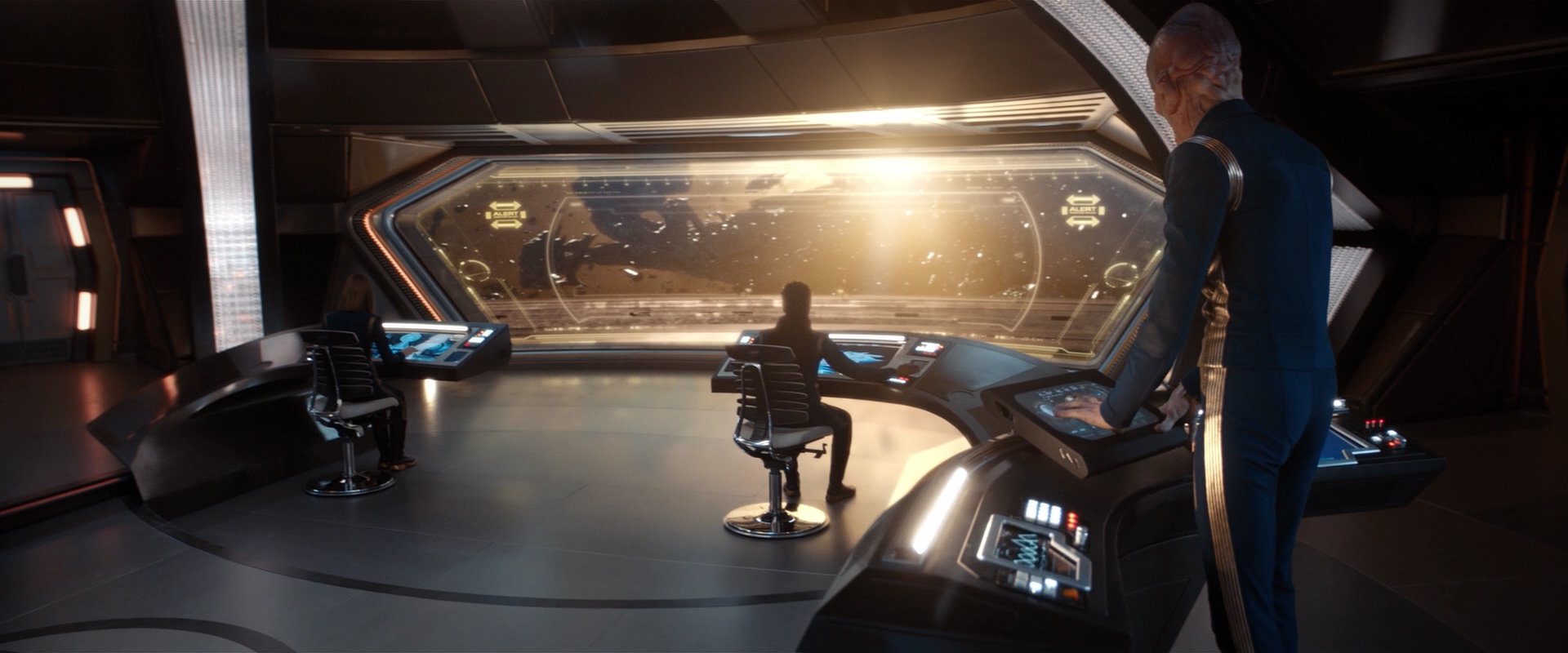 extant_StarTrekDiscovery_2x01-Brother_03256.jpg