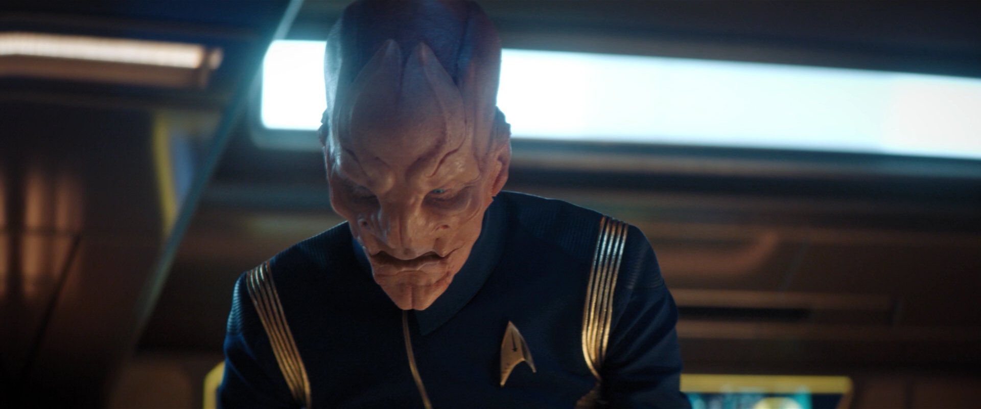 extant_StarTrekDiscovery_2x01-Brother_03361.jpg