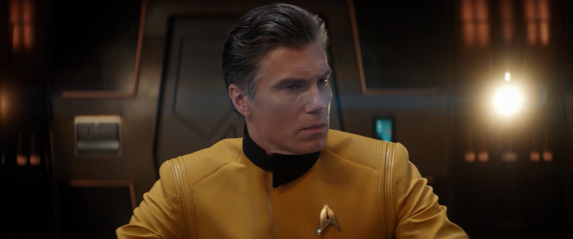 extant_StarTrekDiscovery_2x01-Brother_03380.jpg