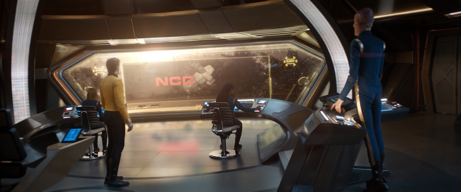 extant_StarTrekDiscovery_2x01-Brother_03433.jpg