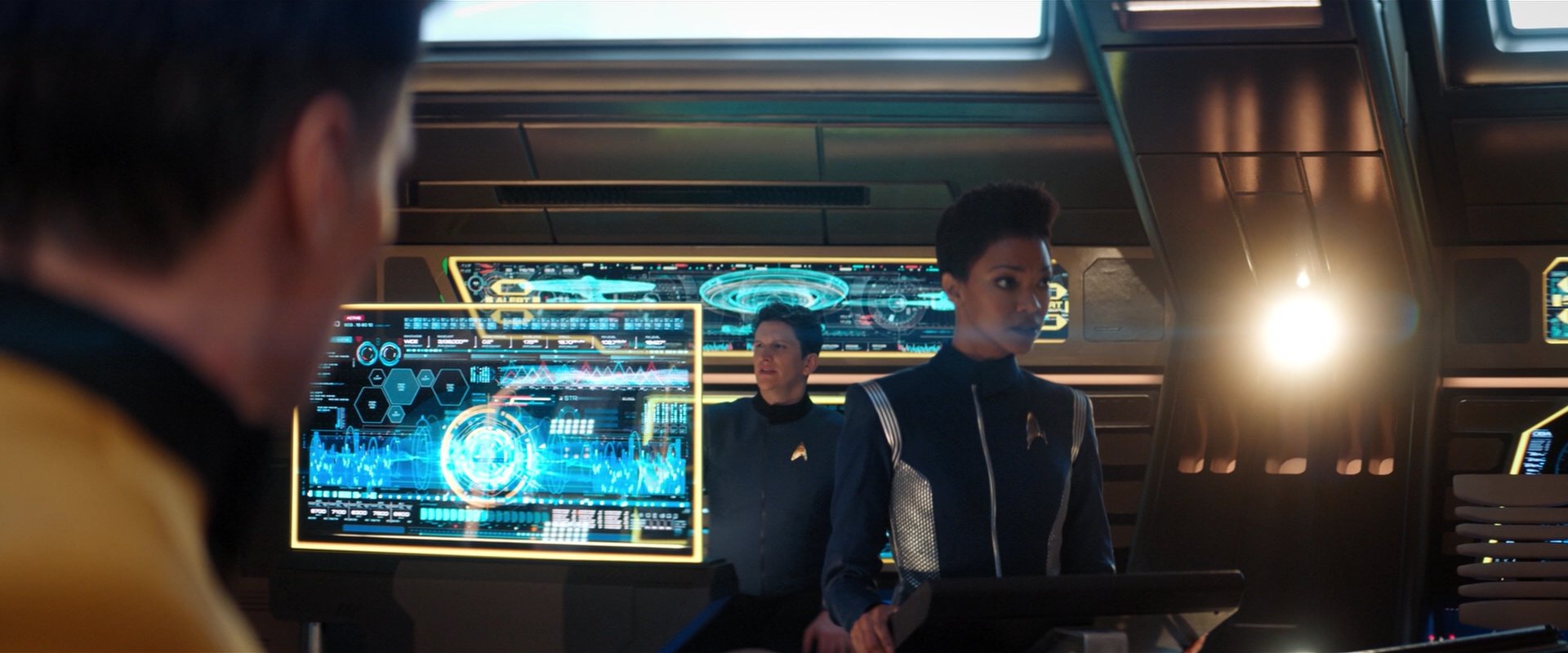 extant_StarTrekDiscovery_2x01-Brother_03460.jpg