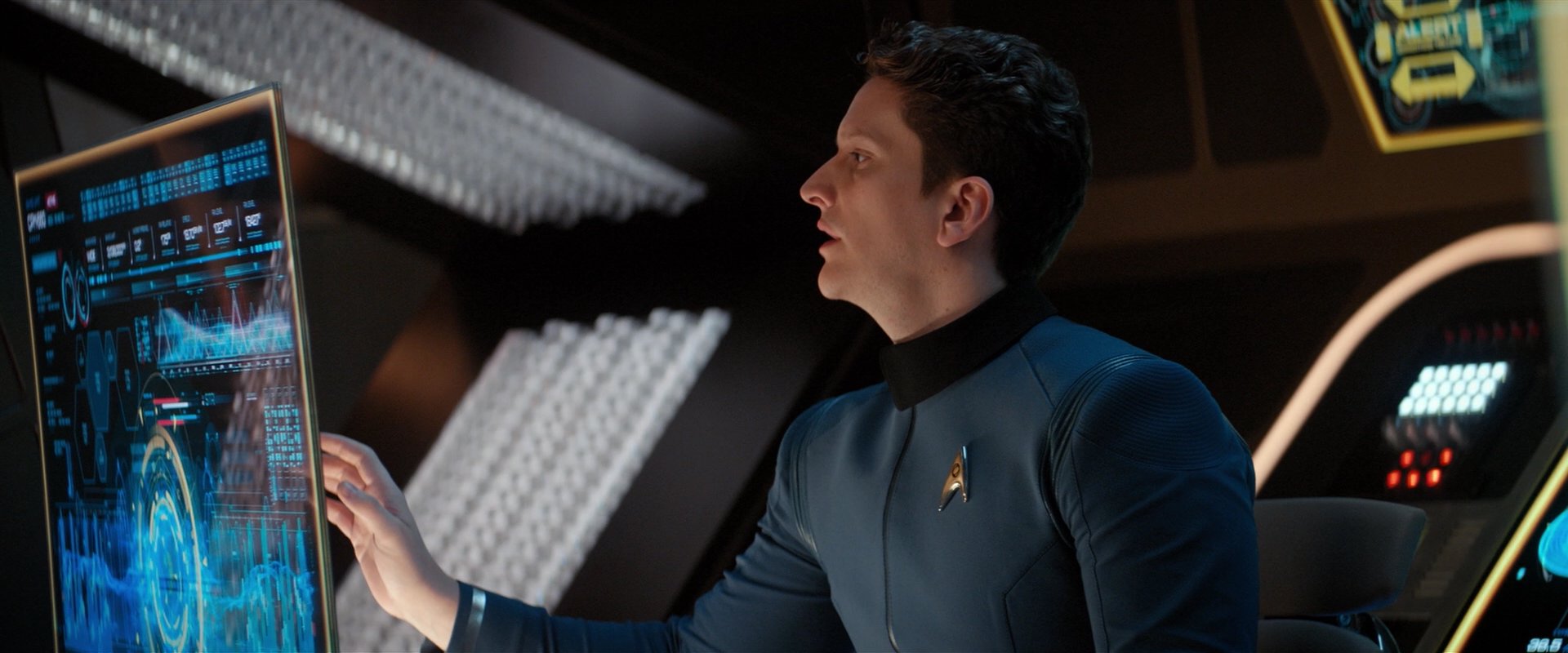 extant_StarTrekDiscovery_2x01-Brother_03461.jpg