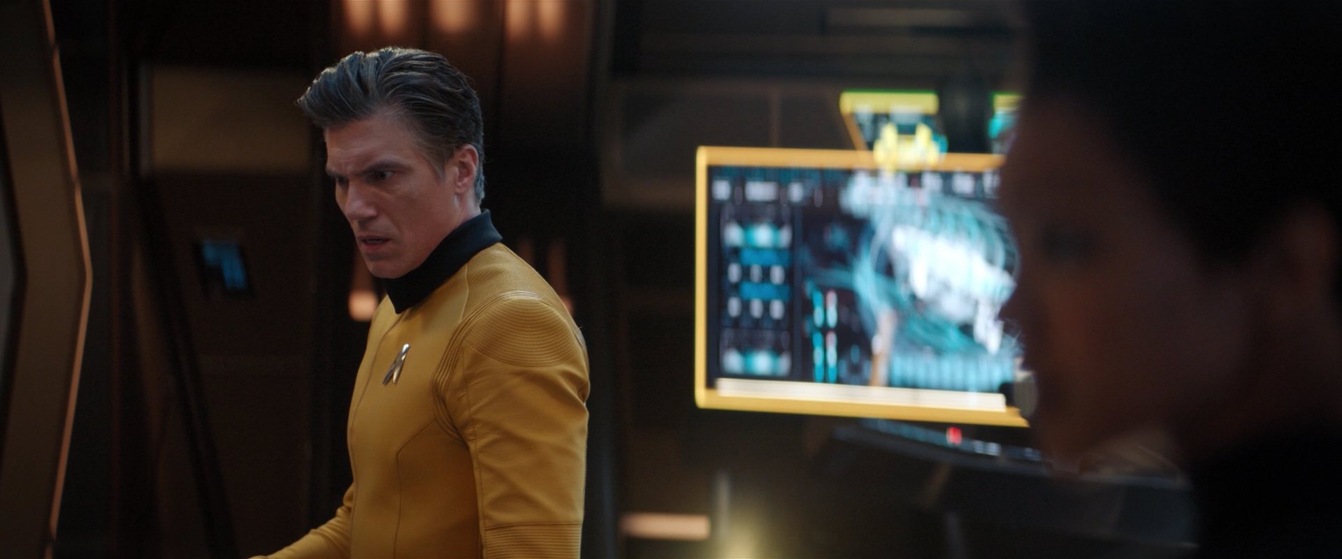 extant_StarTrekDiscovery_2x01-Brother_03465.jpg