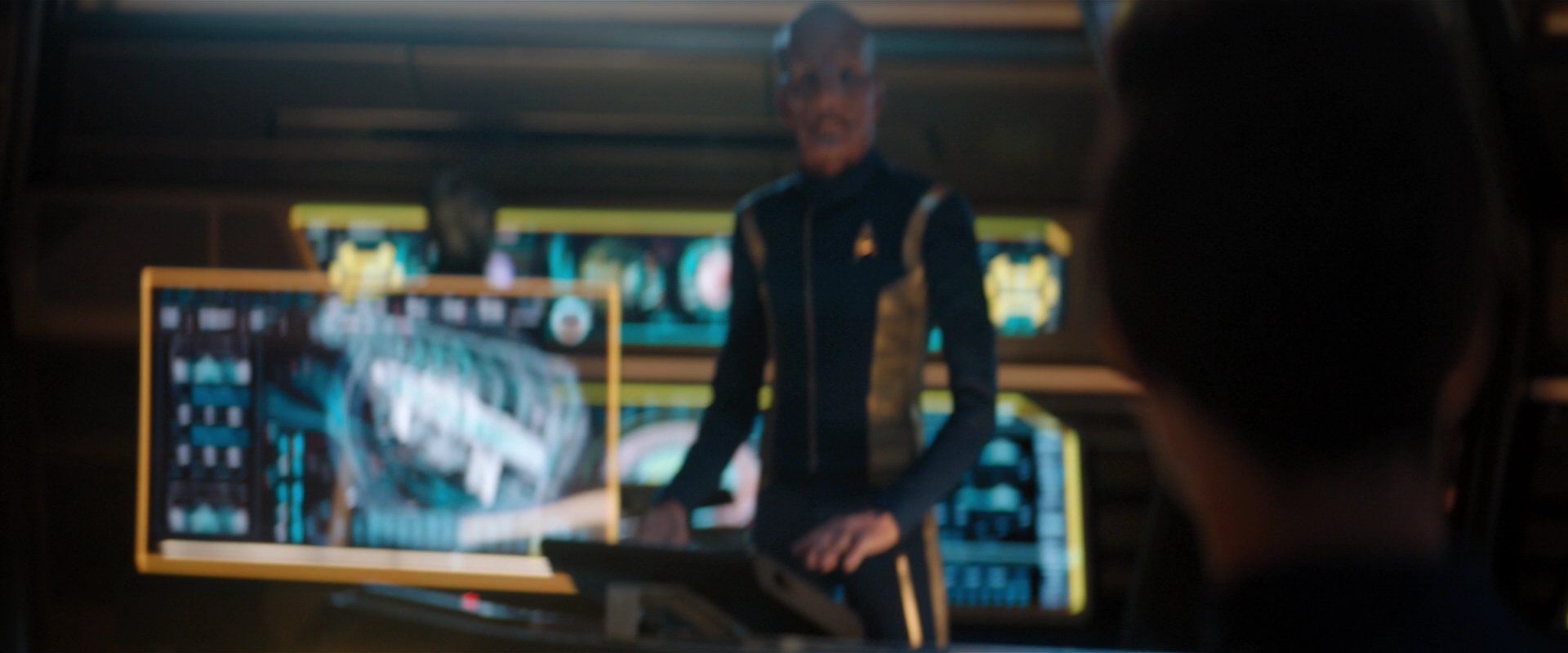 extant_StarTrekDiscovery_2x01-Brother_03476.jpg