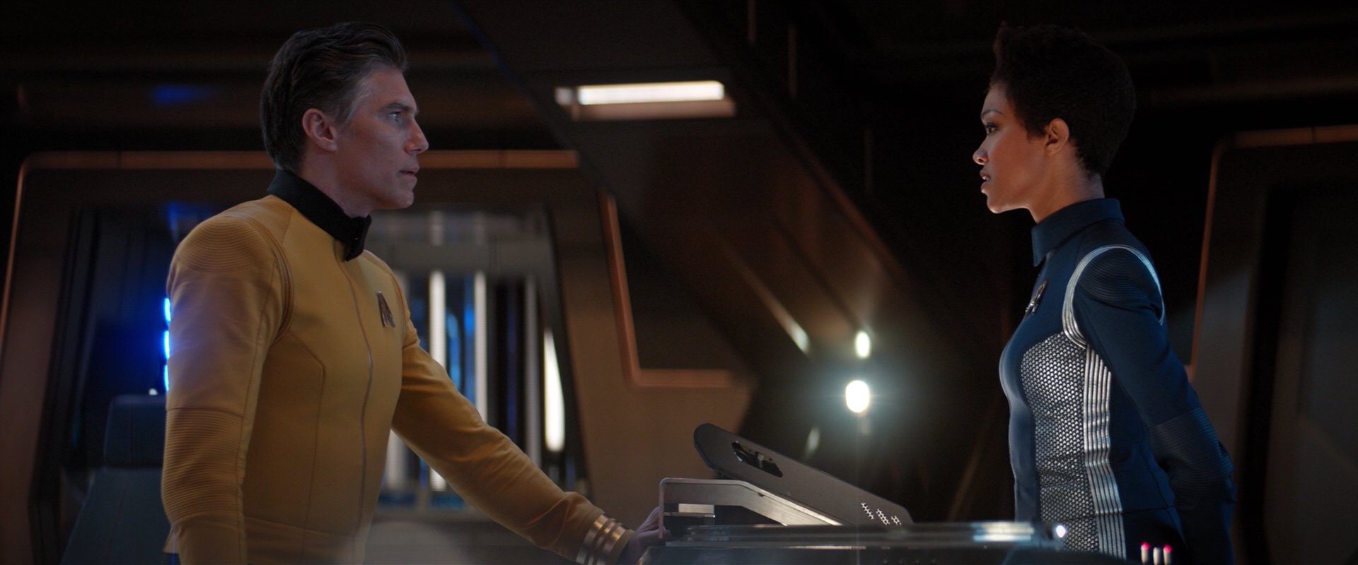 extant_StarTrekDiscovery_2x01-Brother_03590.jpg