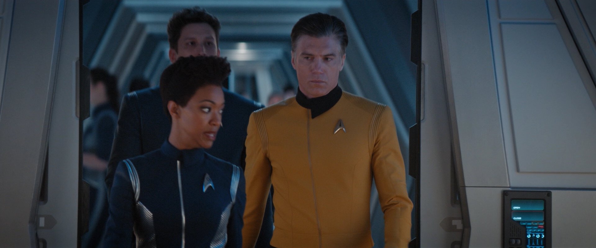 extant_StarTrekDiscovery_2x01-Brother_03637.jpg