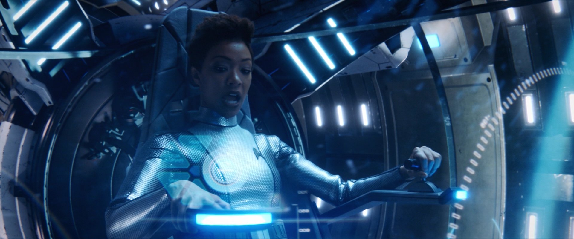 extant_StarTrekDiscovery_2x01-Brother_03852.jpg