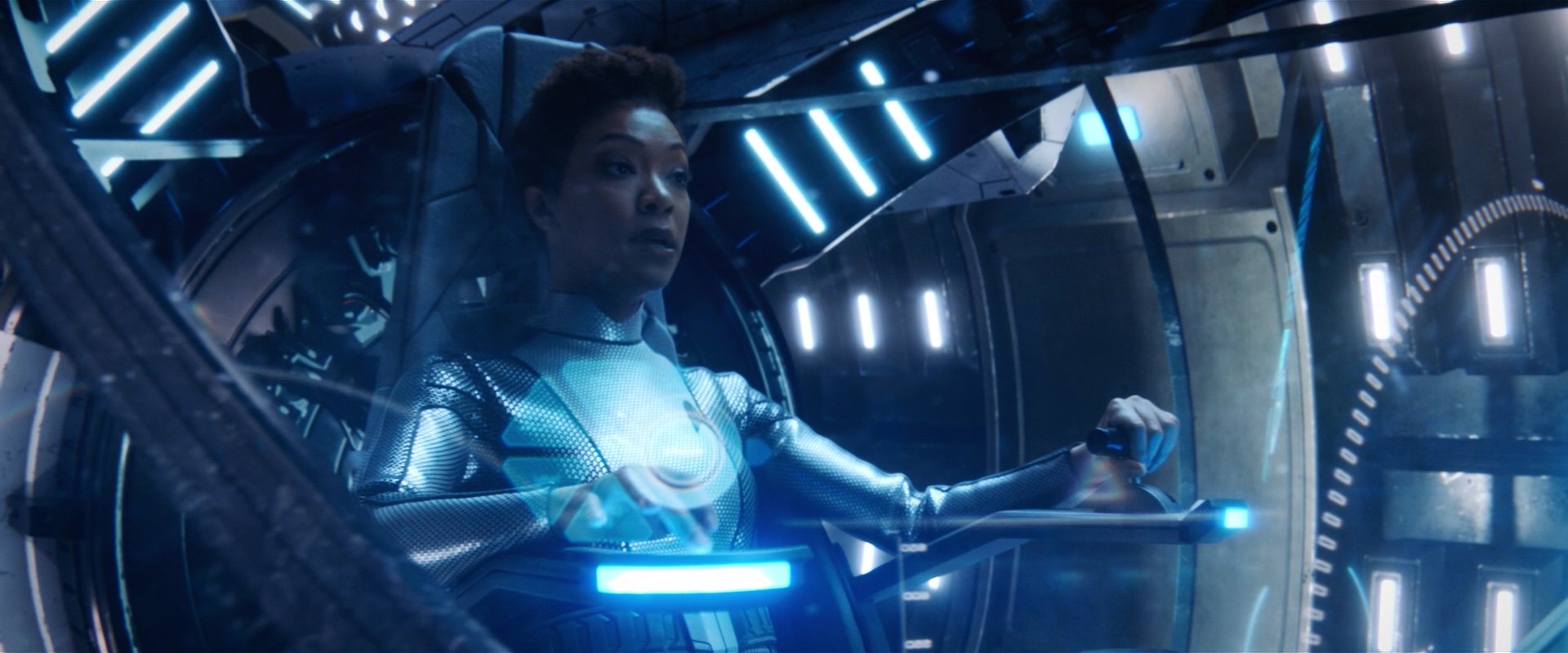 extant_StarTrekDiscovery_2x01-Brother_03854.jpg