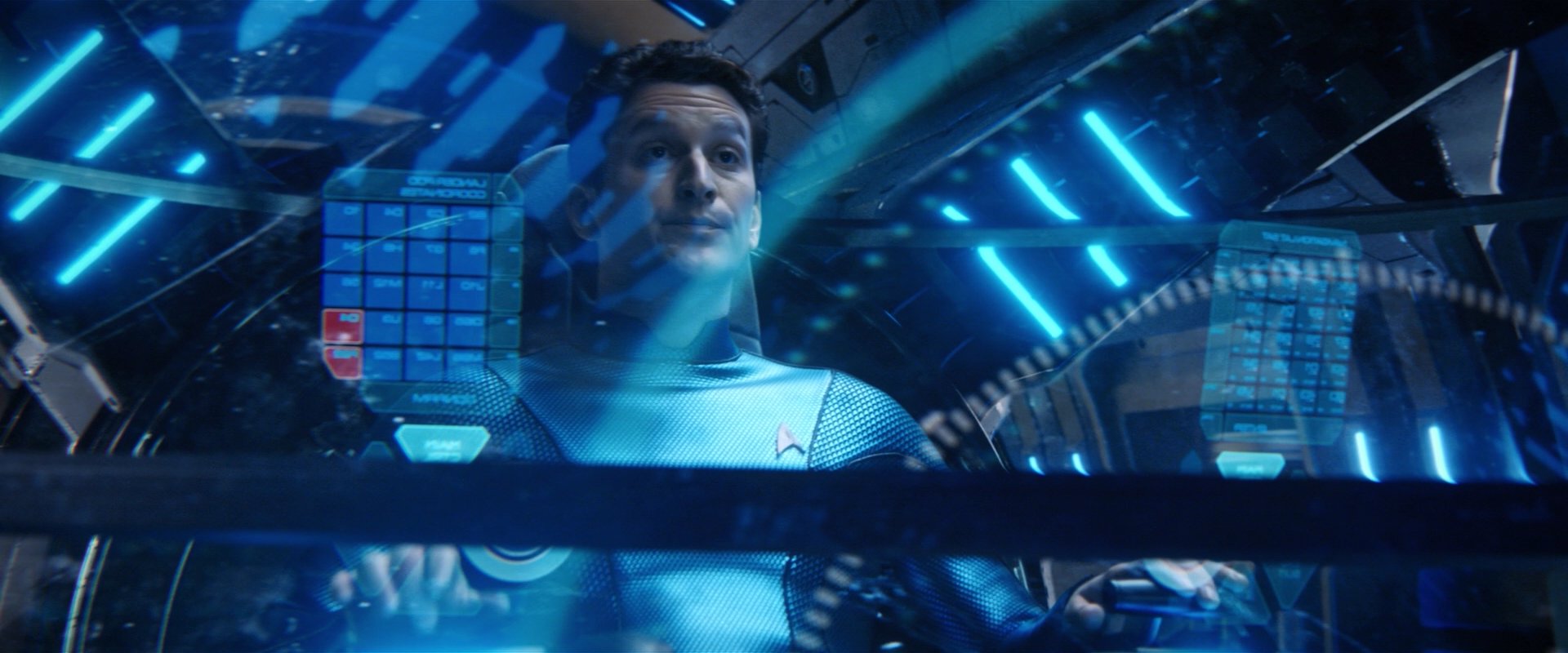 extant_StarTrekDiscovery_2x01-Brother_03865.jpg