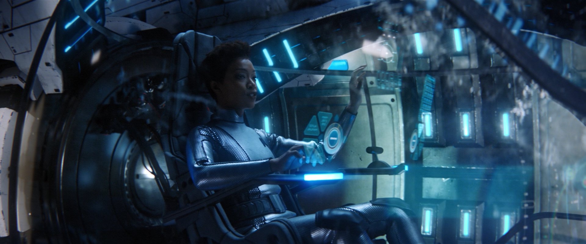 extant_StarTrekDiscovery_2x01-Brother_03867.jpg