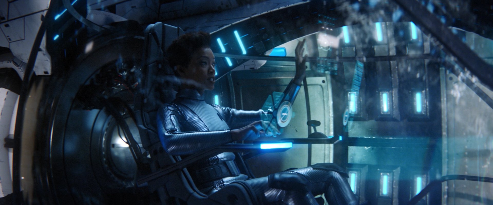 extant_StarTrekDiscovery_2x01-Brother_03868.jpg