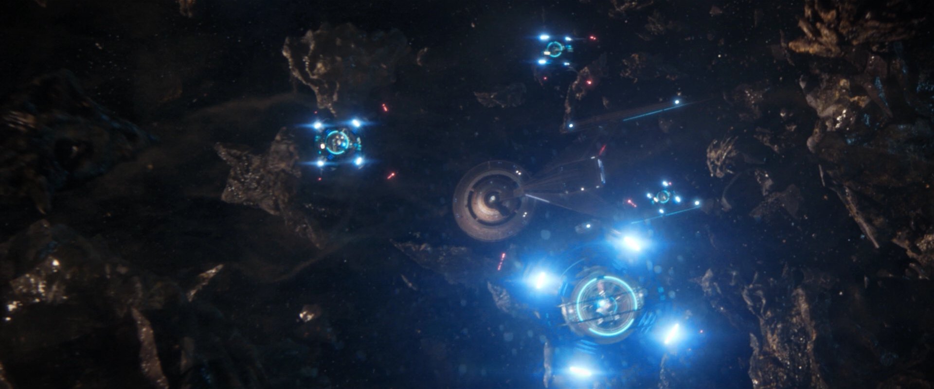 extant_StarTrekDiscovery_2x01-Brother_03971.jpg