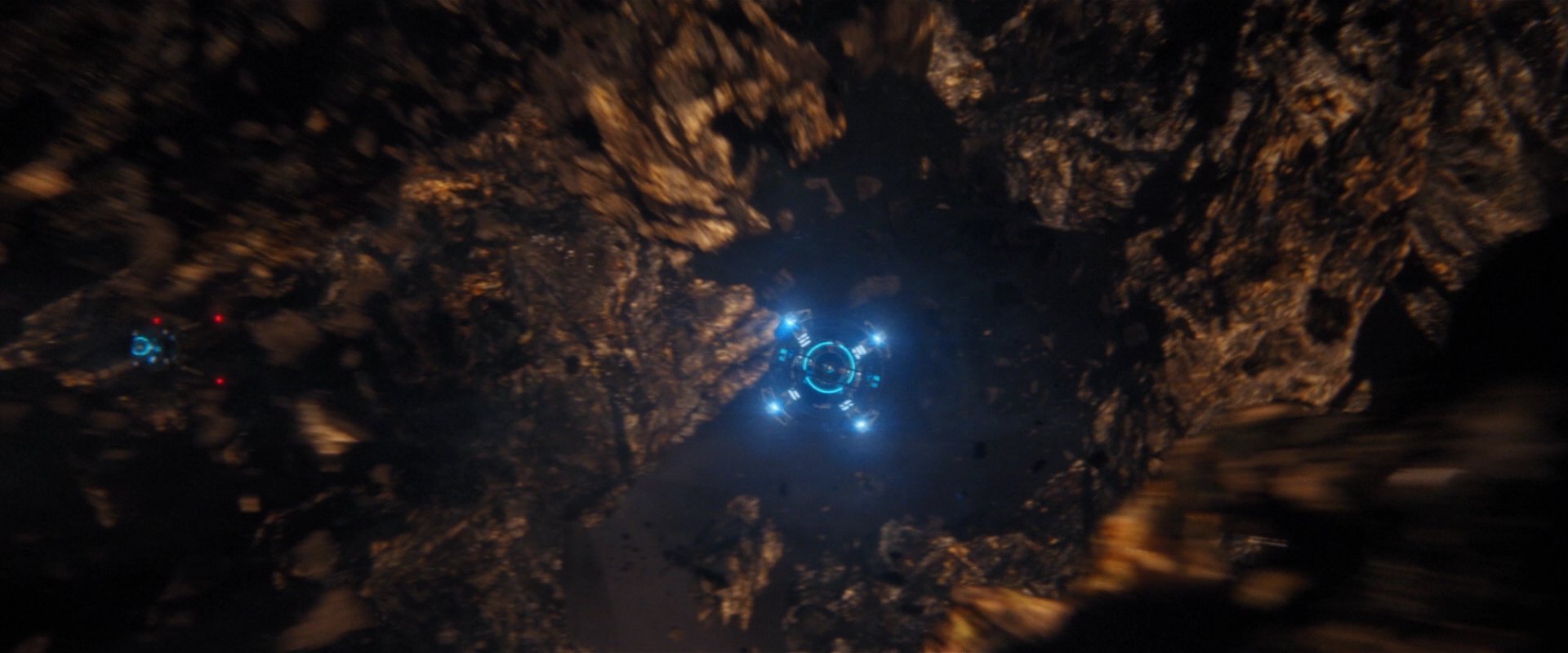 extant_StarTrekDiscovery_2x01-Brother_04064.jpg