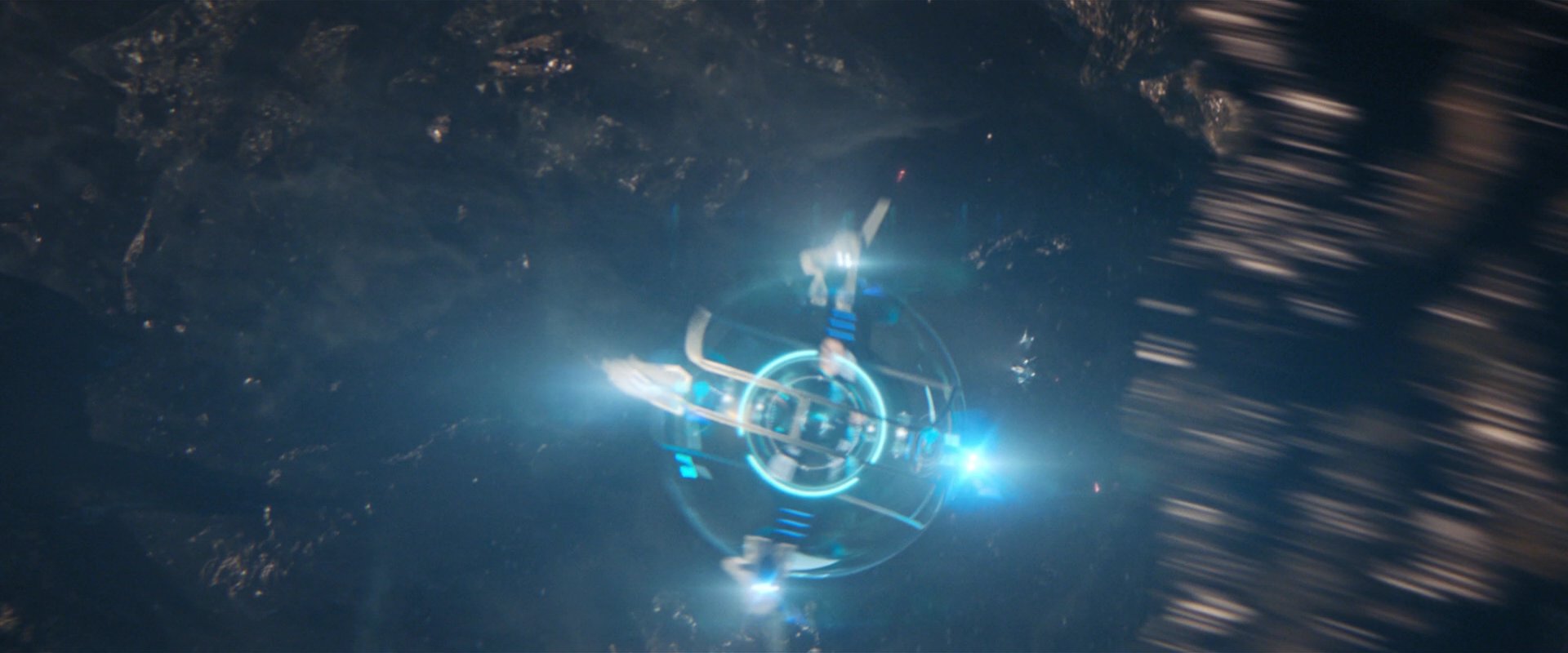extant_StarTrekDiscovery_2x01-Brother_04124.jpg