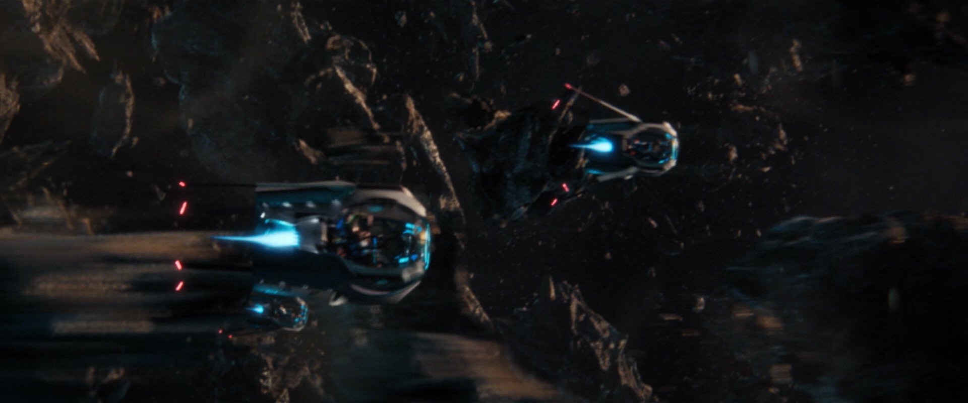 extant_StarTrekDiscovery_2x01-Brother_04133.jpg