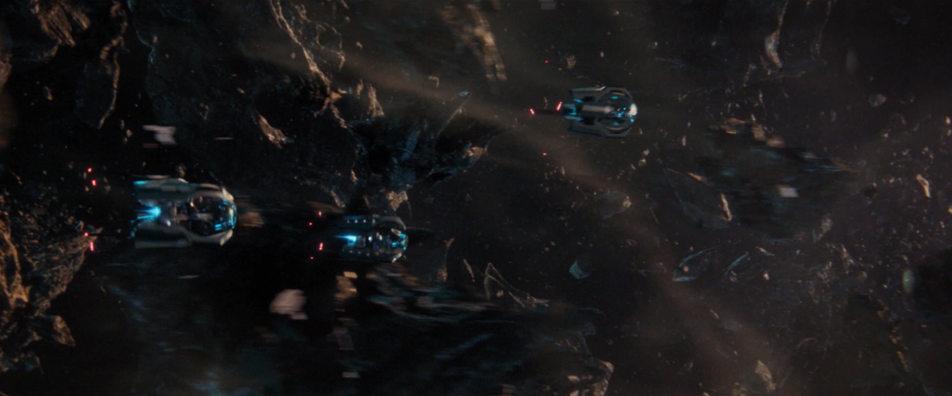 extant_StarTrekDiscovery_2x01-Brother_04135.jpg