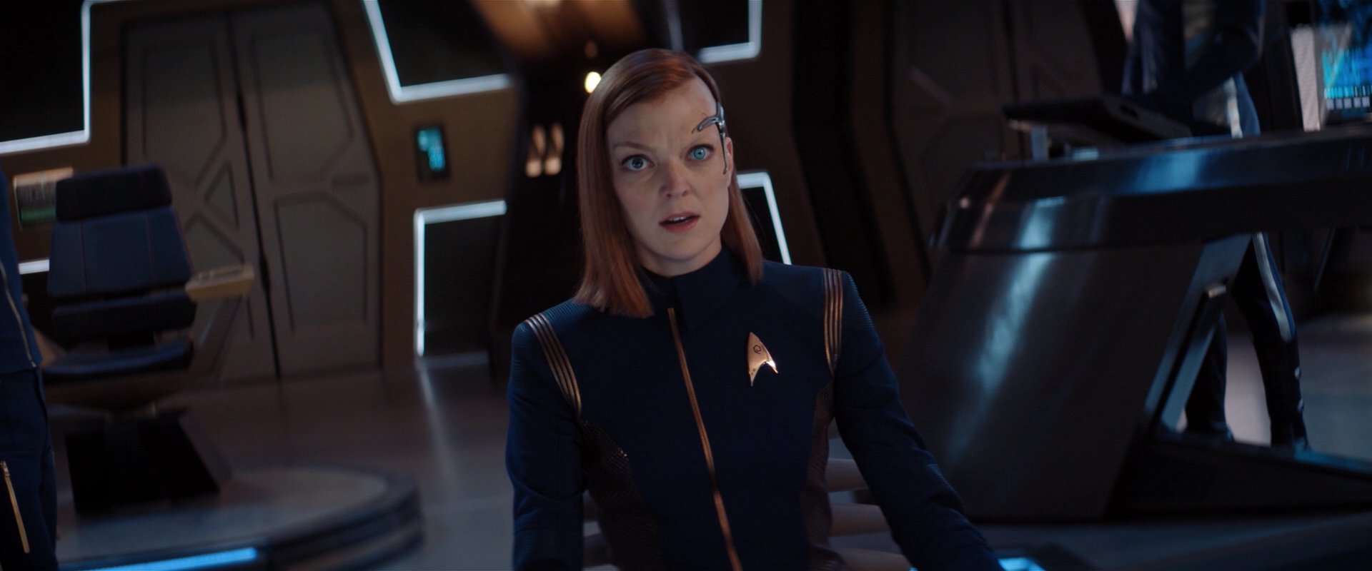 extant_StarTrekDiscovery_2x01-Brother_04145.jpg