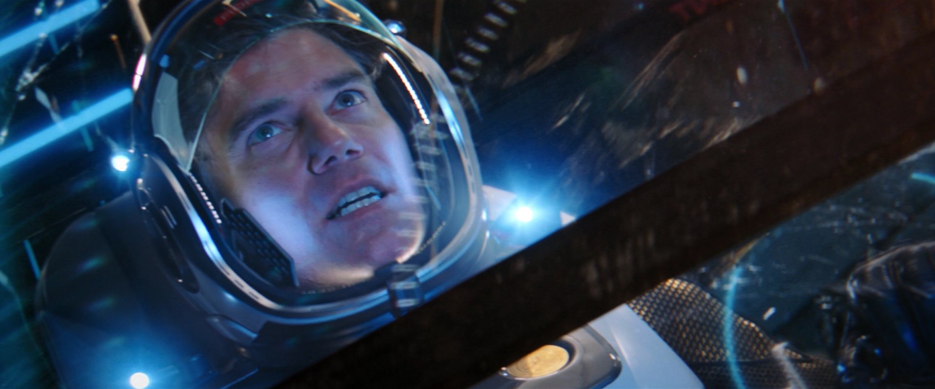 extant_StarTrekDiscovery_2x01-Brother_04178.jpg