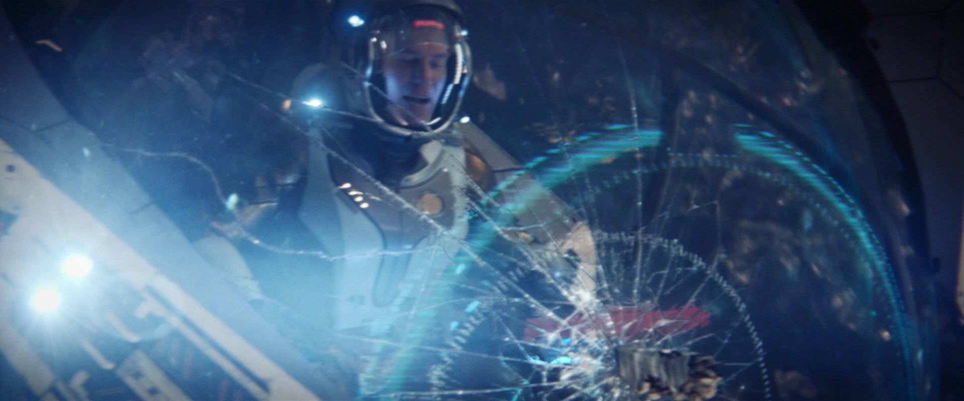 extant_StarTrekDiscovery_2x01-Brother_04186.jpg