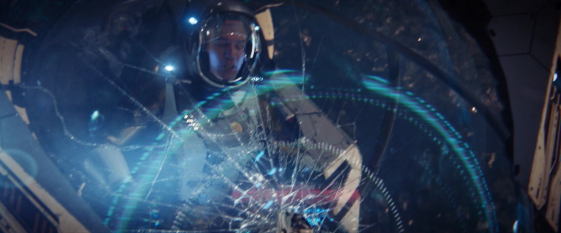 extant_StarTrekDiscovery_2x01-Brother_04187.jpg