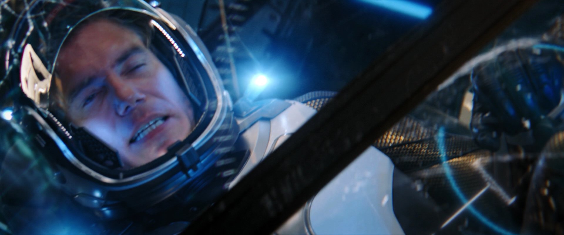 extant_StarTrekDiscovery_2x01-Brother_04210.jpg