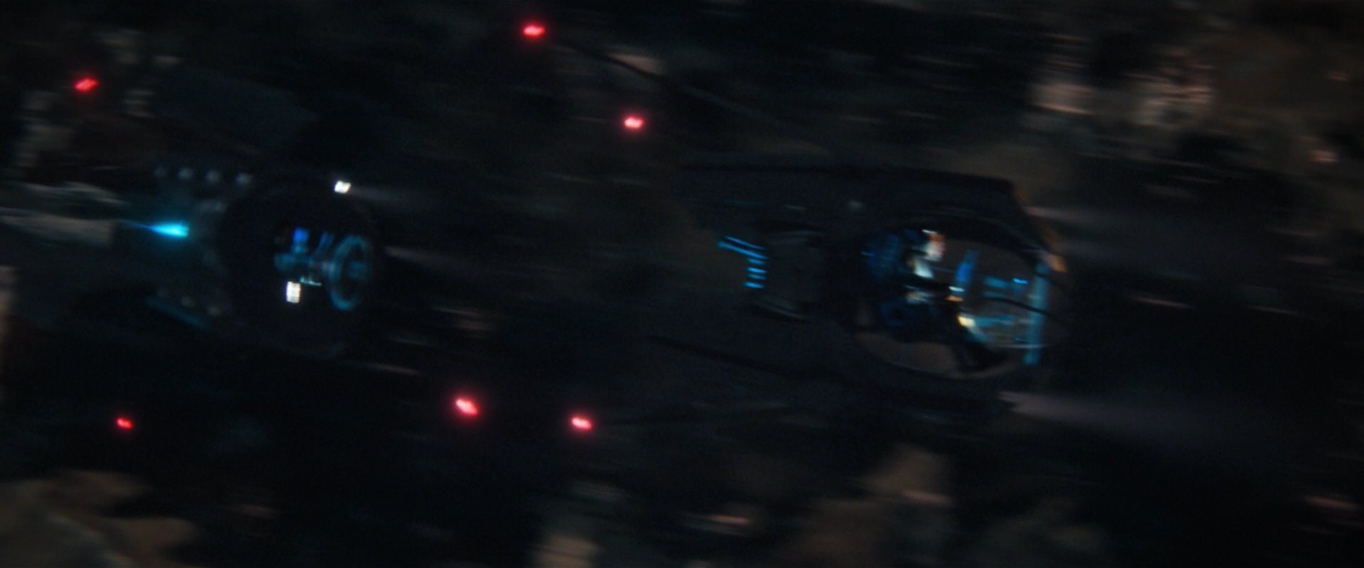 extant_StarTrekDiscovery_2x01-Brother_04273.jpg