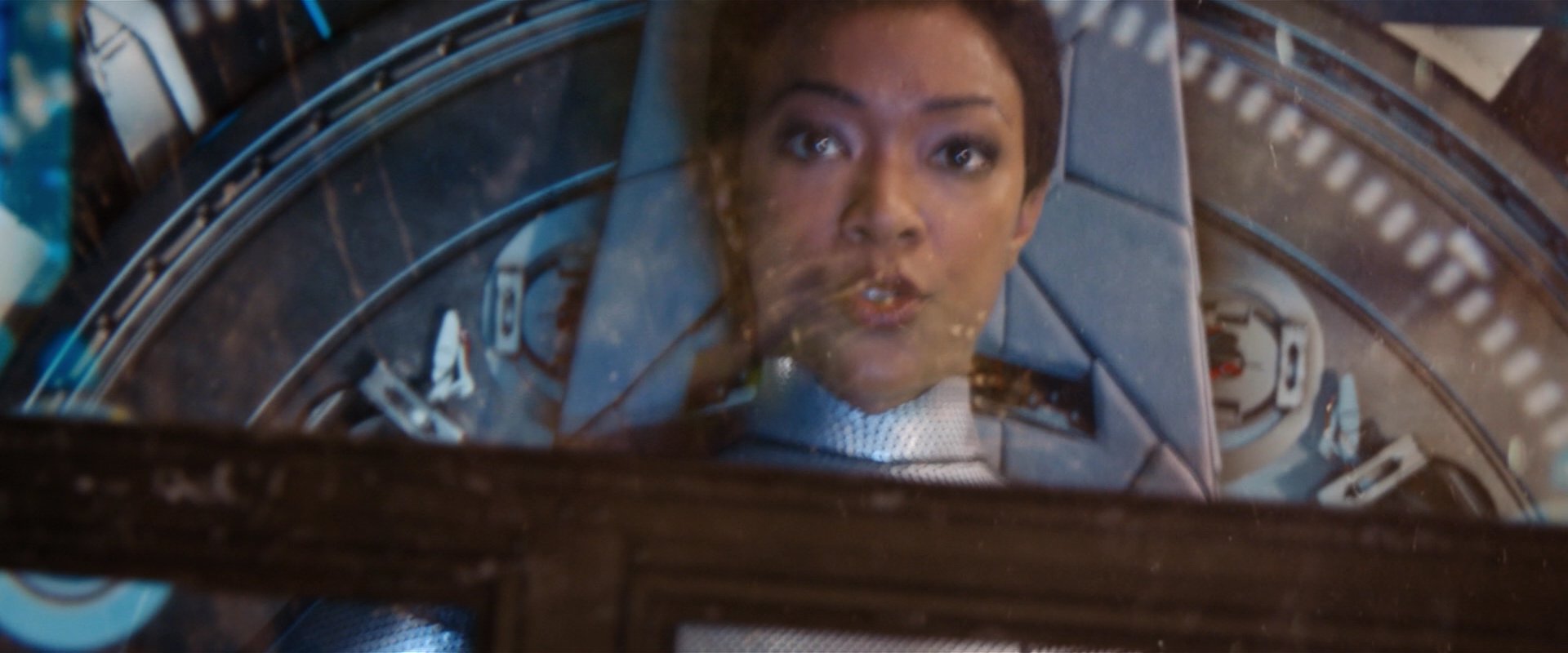 extant_StarTrekDiscovery_2x01-Brother_04365.jpg