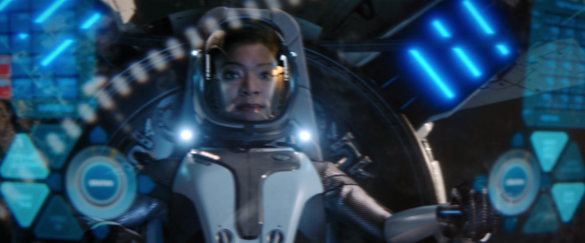 extant_StarTrekDiscovery_2x01-Brother_04377.jpg