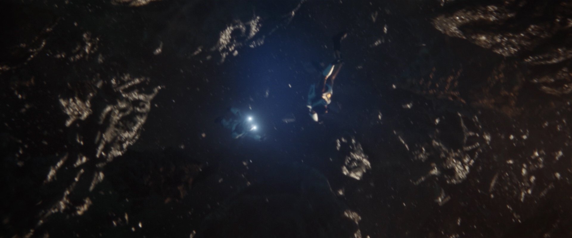 extant_StarTrekDiscovery_2x01-Brother_04402.jpg