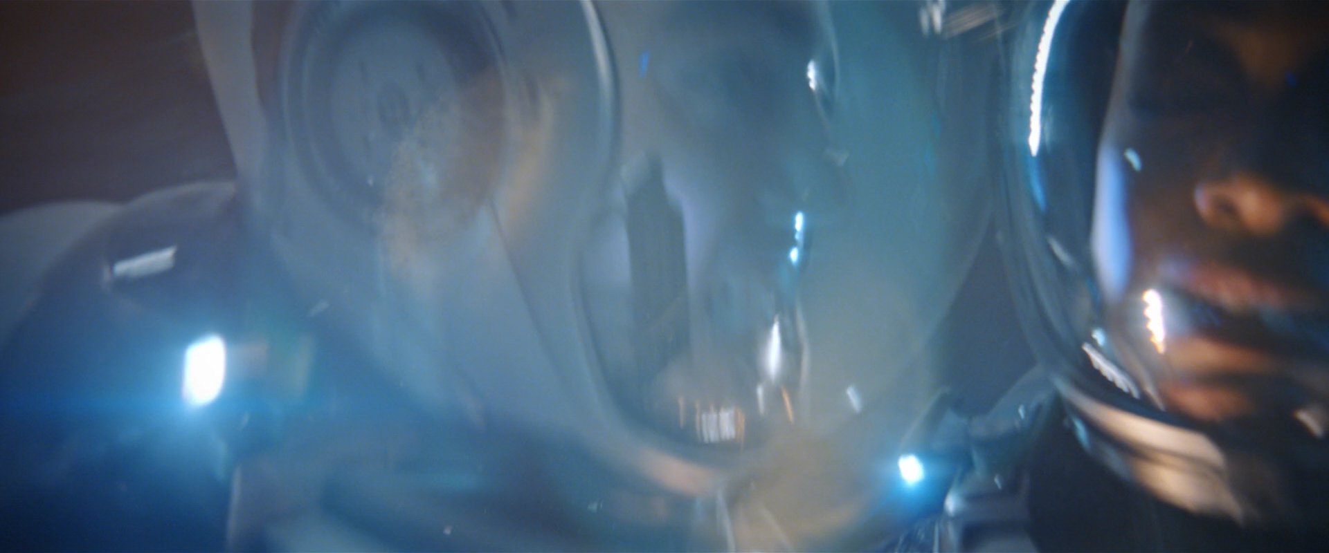 extant_StarTrekDiscovery_2x01-Brother_04414.jpg