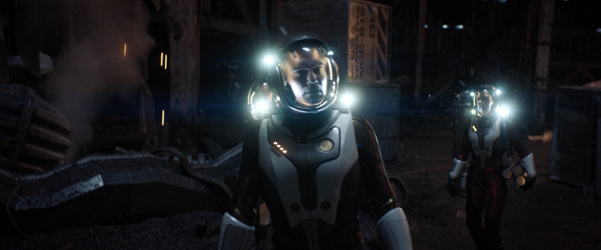 extant_StarTrekDiscovery_2x01-Brother_04628.jpg