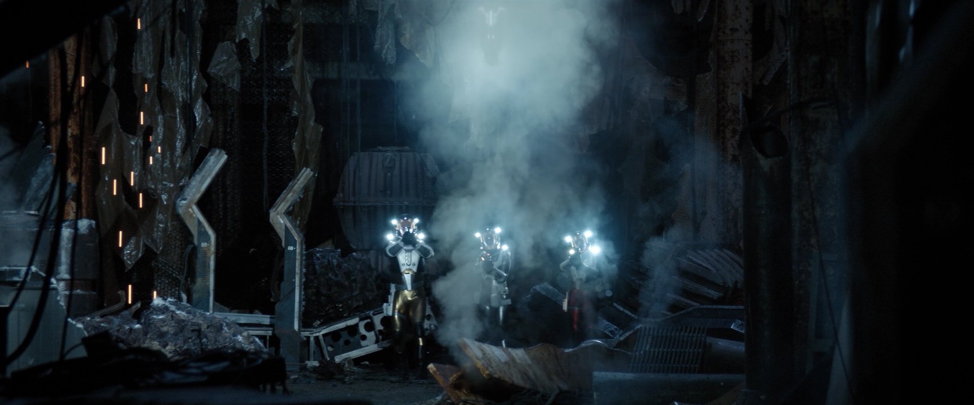 extant_StarTrekDiscovery_2x01-Brother_04687.jpg