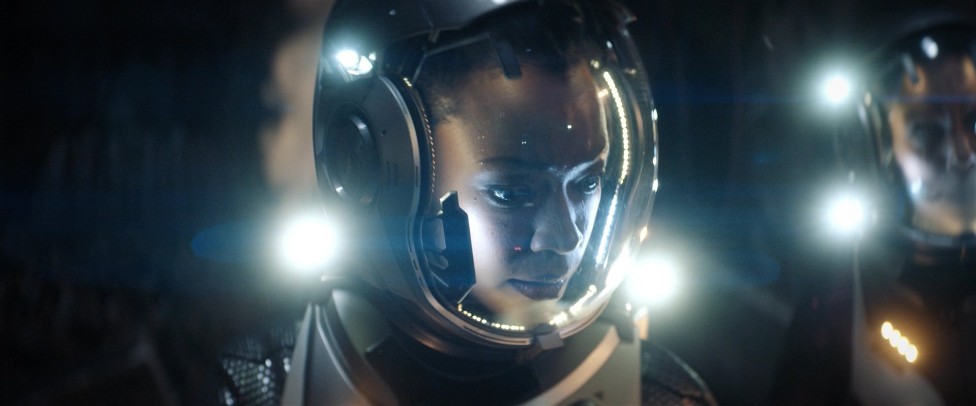 extant_StarTrekDiscovery_2x01-Brother_04747.jpg