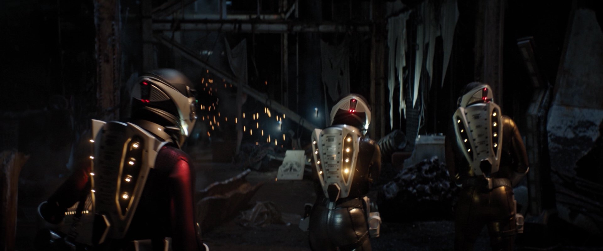 extant_StarTrekDiscovery_2x01-Brother_04771.jpg