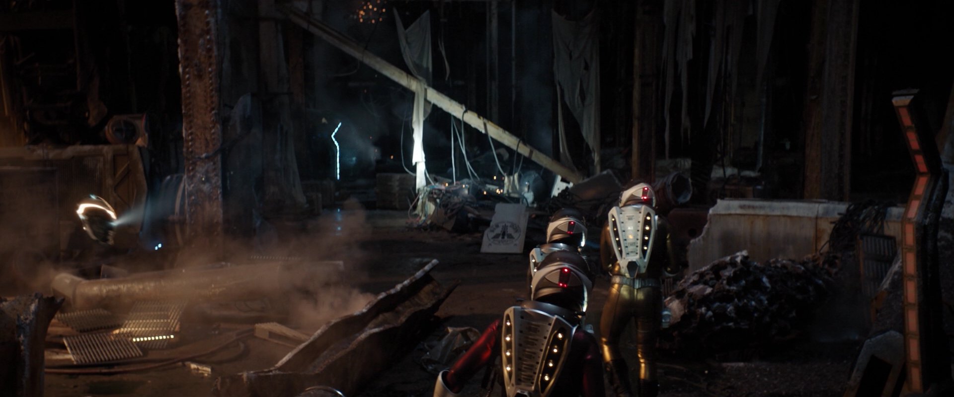 extant_StarTrekDiscovery_2x01-Brother_04776.jpg