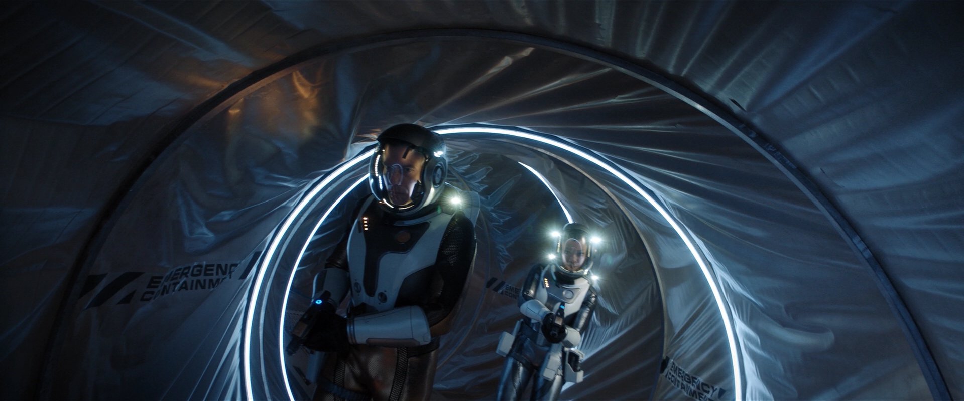 extant_StarTrekDiscovery_2x01-Brother_04804.jpg