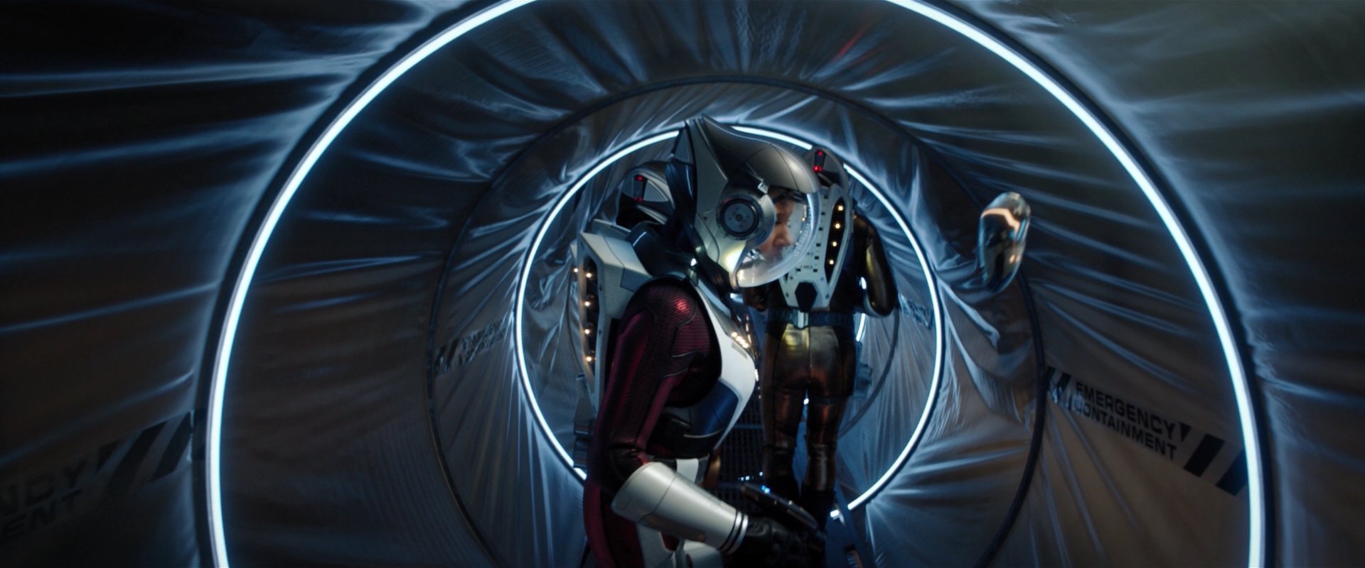 extant_StarTrekDiscovery_2x01-Brother_04810.jpg