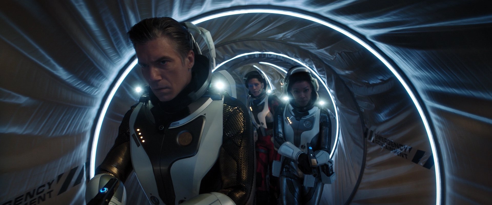 extant_StarTrekDiscovery_2x01-Brother_04823.jpg