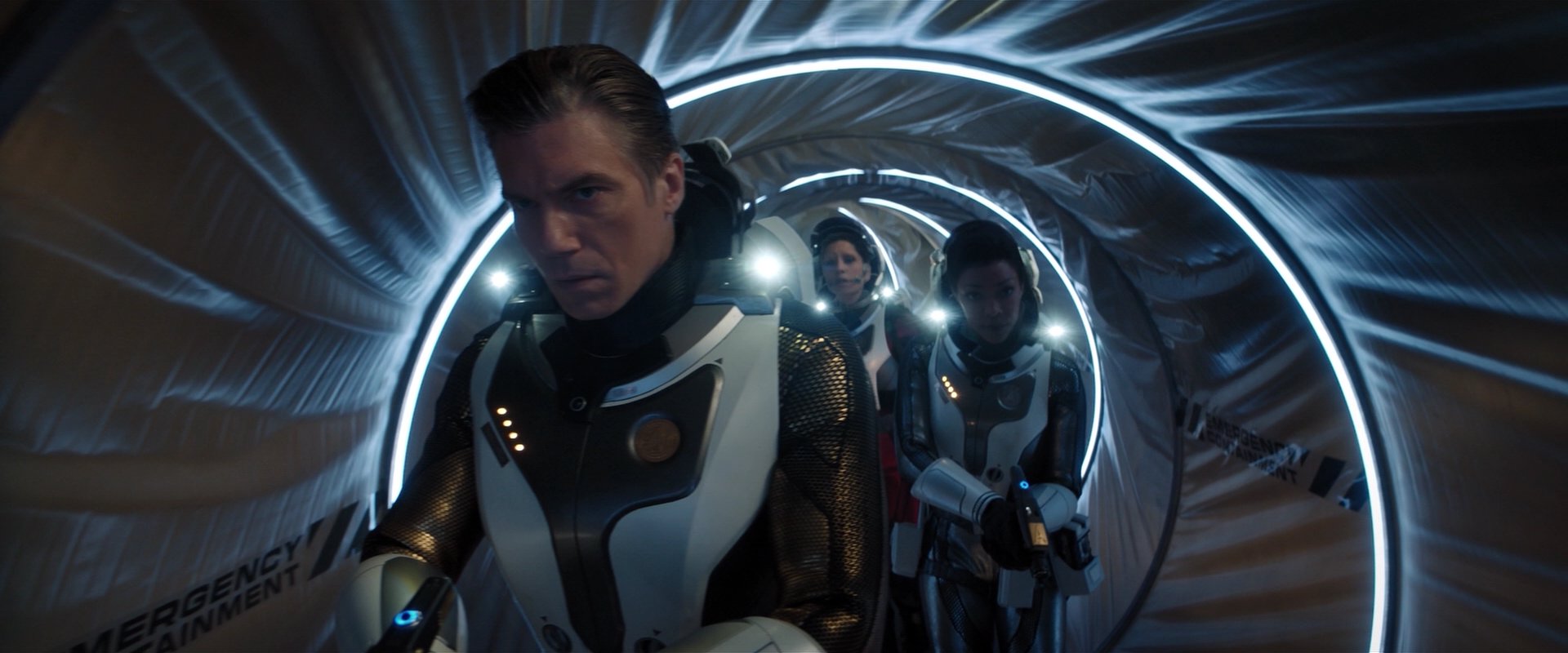 extant_StarTrekDiscovery_2x01-Brother_04824.jpg